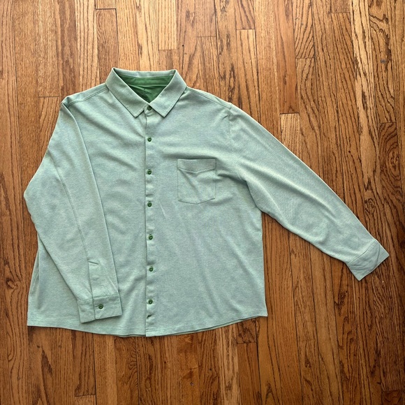Fabletics // Button Up // Green // Like New - Picture 1 of 5